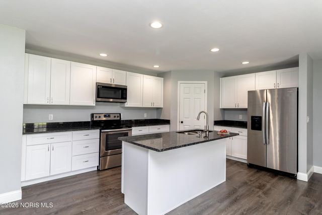 749 Parkside Drive, Wauseon, OH 43567