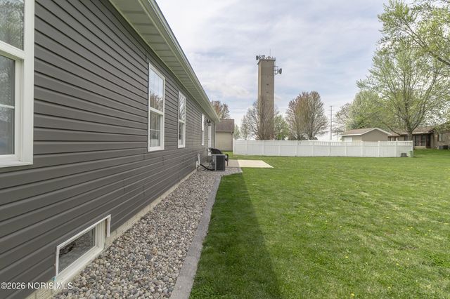 749 Parkside Drive, Wauseon, OH 43567