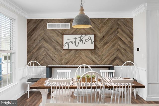 31 FENTON LN, Chesterfield, NJ 08515