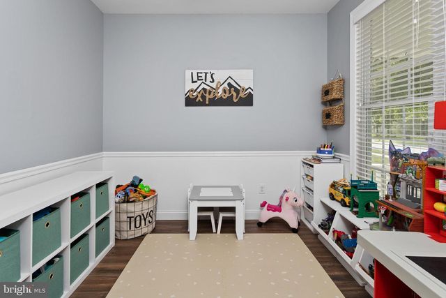 31 FENTON LN, Chesterfield, NJ 08515