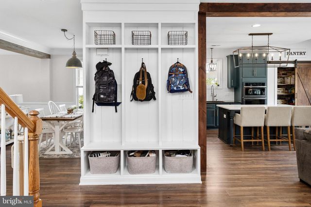 31 FENTON LN, Chesterfield, NJ 08515