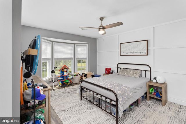 31 FENTON LN, Chesterfield, NJ 08515