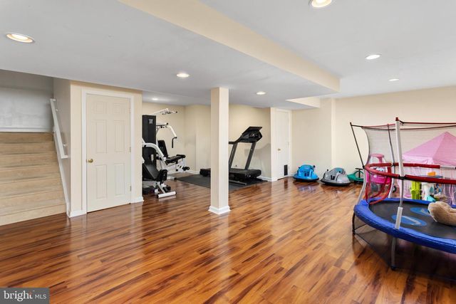 31 FENTON LN, Chesterfield, NJ 08515