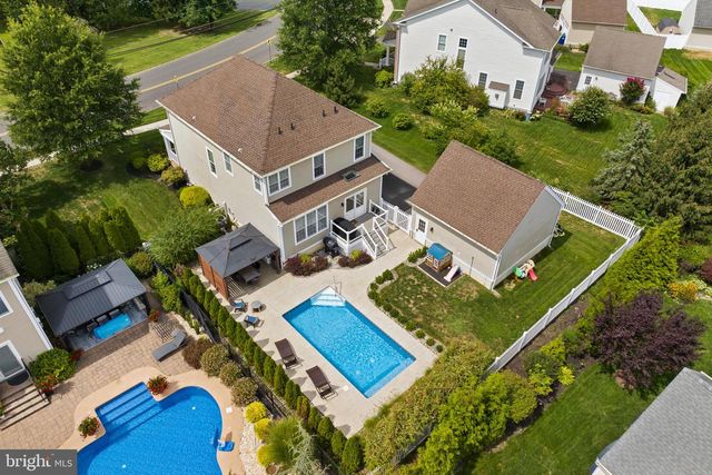 31 FENTON LN, Chesterfield, NJ 08515