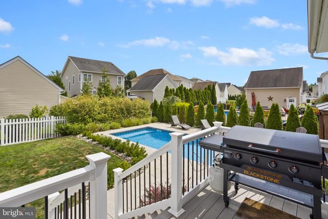 31 FENTON LN, Chesterfield, NJ 08515