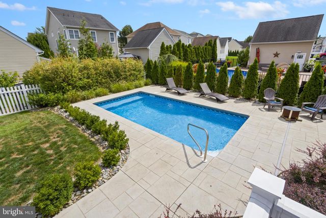 31 FENTON LN, Chesterfield, NJ 08515