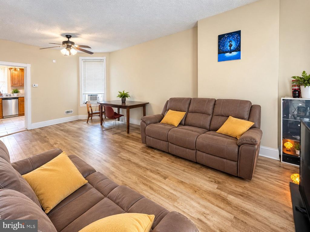 5620 HAZEL AVE, PHILADELPHIA, PA 19143 — photo 2