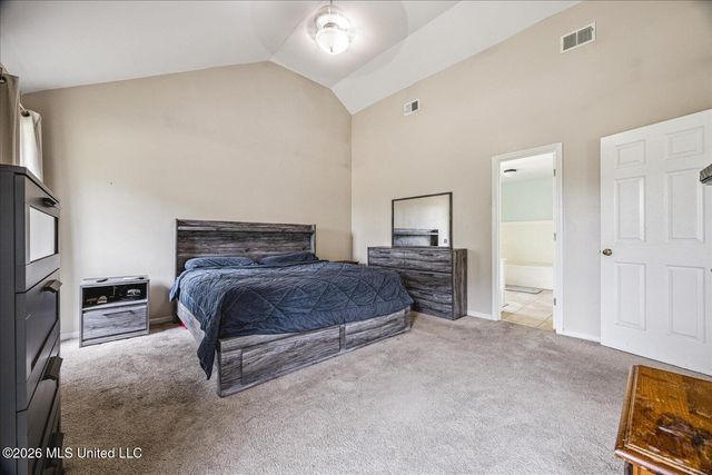 9002 Lakeside Cove, Olive Branch, MS 38654