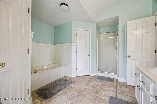 9002 Lakeside Cove, Olive Branch, MS 38654