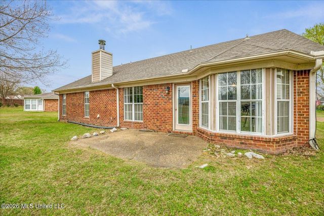 9002 Lakeside Cove, Olive Branch, MS 38654