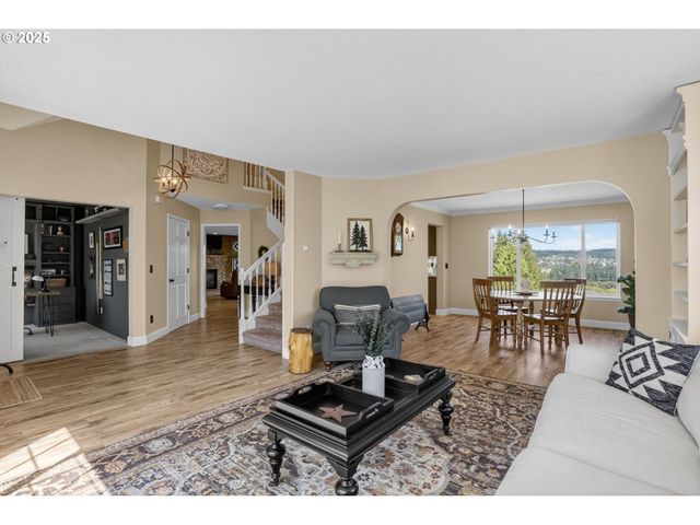 32102 Nw EAGLE CREST Dr, Ridgefield, WA 98642