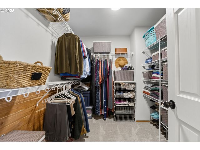 32102 Nw EAGLE CREST Dr, Ridgefield, WA 98642