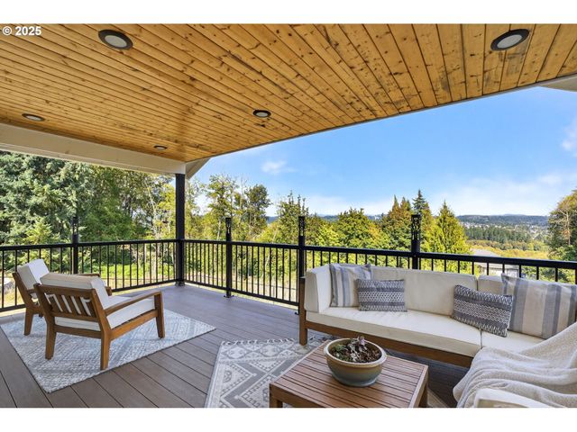 32102 Nw EAGLE CREST Dr, Ridgefield, WA 98642