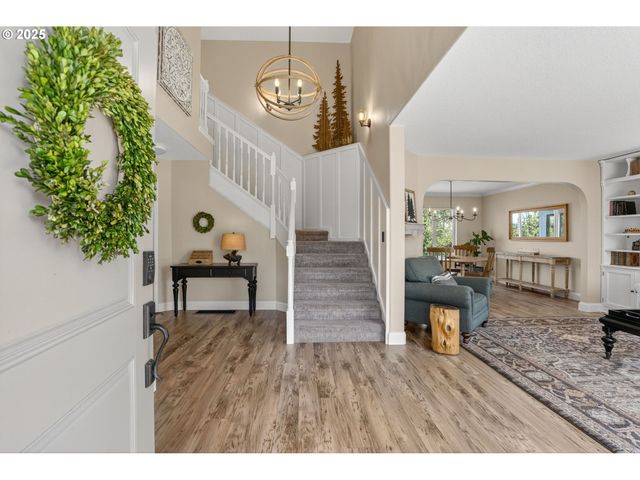 32102 Nw EAGLE CREST Dr, Ridgefield, WA 98642