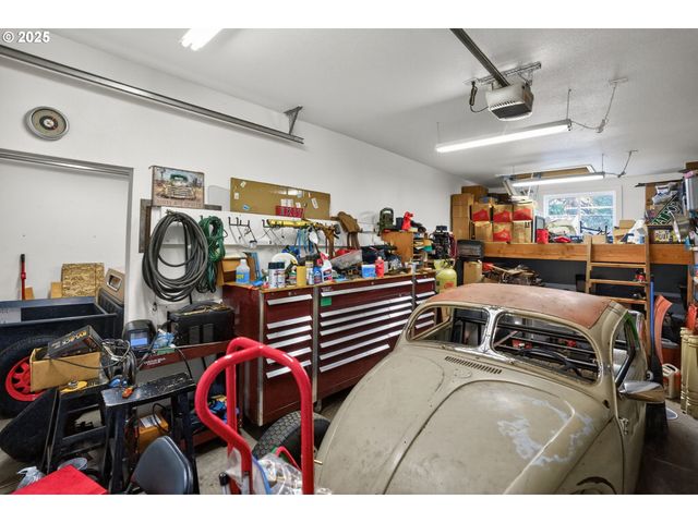 32102 Nw EAGLE CREST Dr, Ridgefield, WA 98642