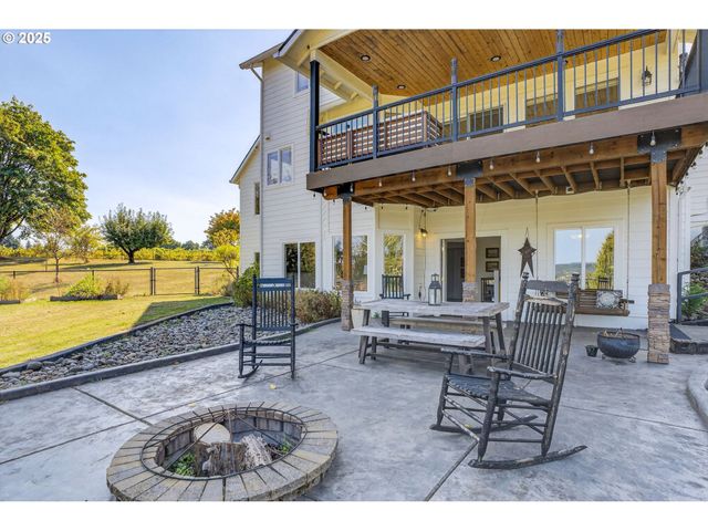 32102 Nw EAGLE CREST Dr, Ridgefield, WA 98642