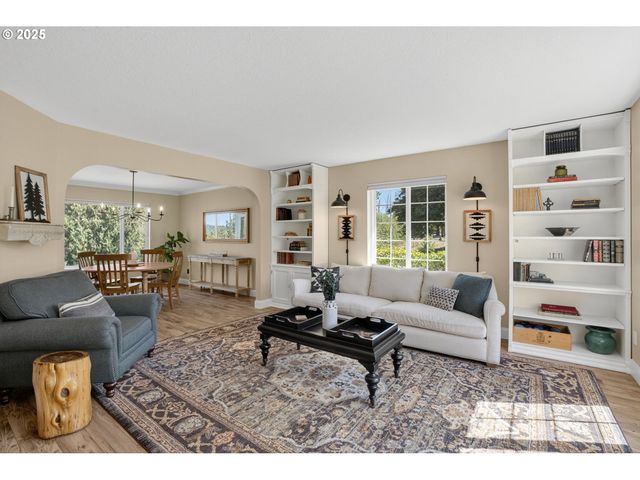 32102 Nw EAGLE CREST Dr, Ridgefield, WA 98642