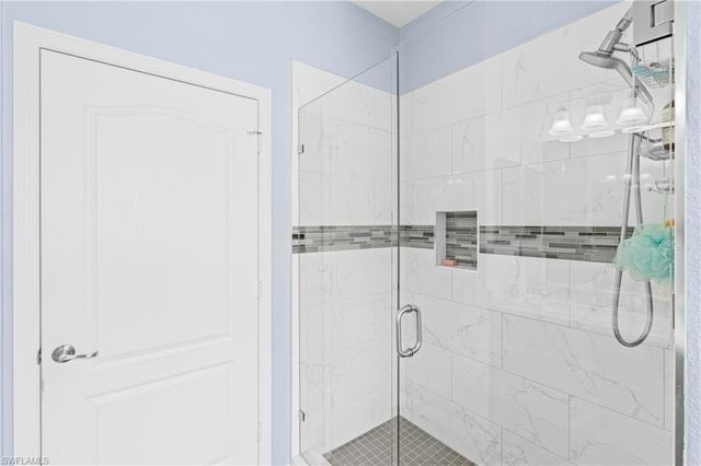 2792 Via Piazza LOOP, Fort Myers, FL 33905