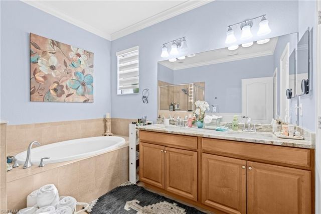 2792 Via Piazza LOOP, Fort Myers, FL 33905