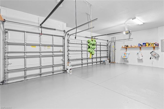 2792 Via Piazza LOOP, Fort Myers, FL 33905