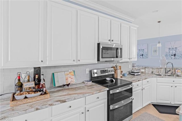 2792 Via Piazza LOOP, Fort Myers, FL 33905