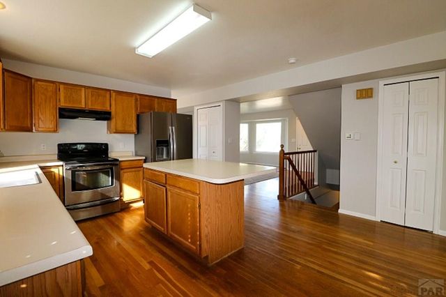 30 Bellita Dr, Pueblo, CO 81001