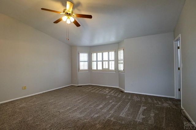 30 Bellita Dr, Pueblo, CO 81001