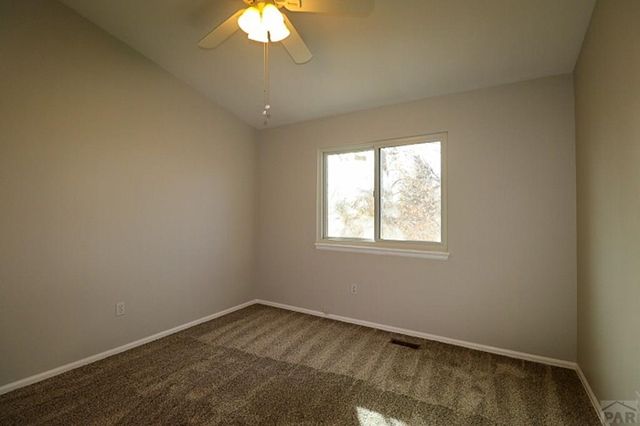 30 Bellita Dr, Pueblo, CO 81001