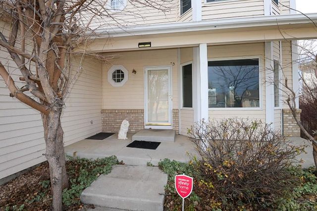 30 Bellita Dr, Pueblo, CO 81001