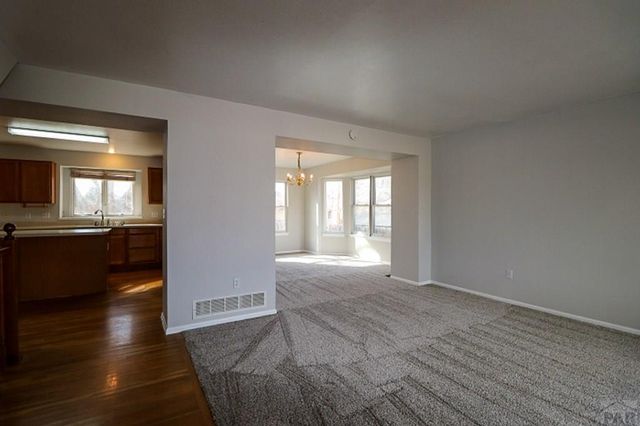 30 Bellita Dr, Pueblo, CO 81001