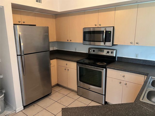 4101 San Marino Boulevard 108, West Palm Beach, FL 33409