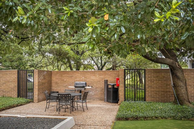 3614 Montrose Boulevard 306, Houston, TX 77006