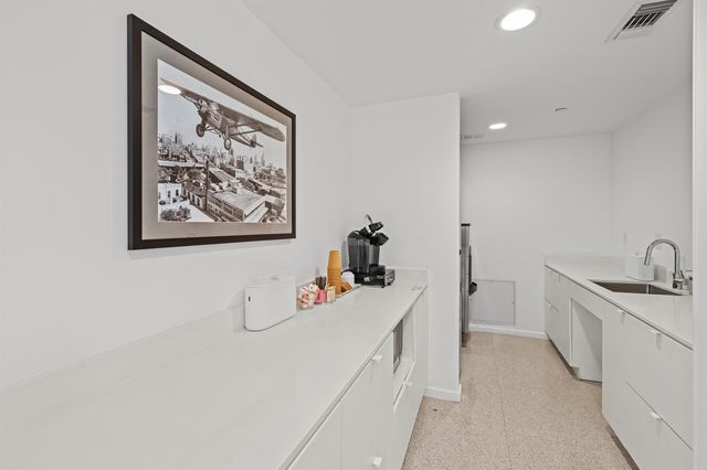 3614 Montrose Boulevard 306, Houston, TX 77006