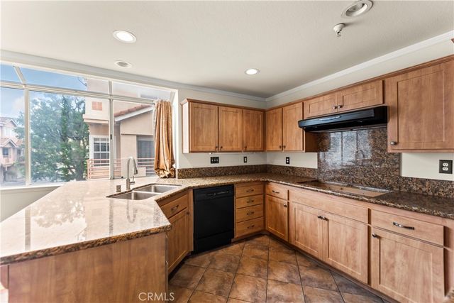 13957 Lemoli Avenue, Hawthorne, CA 90250