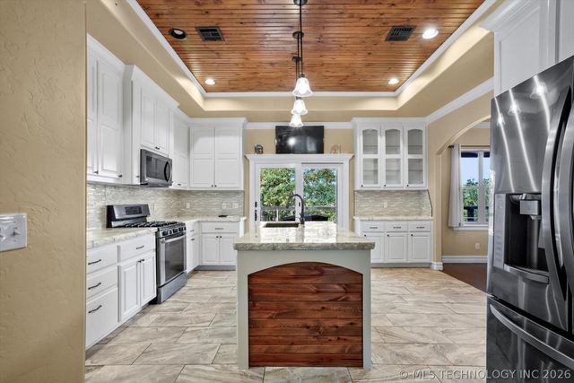 20944 E 440 Road, Claremore, OK 74017