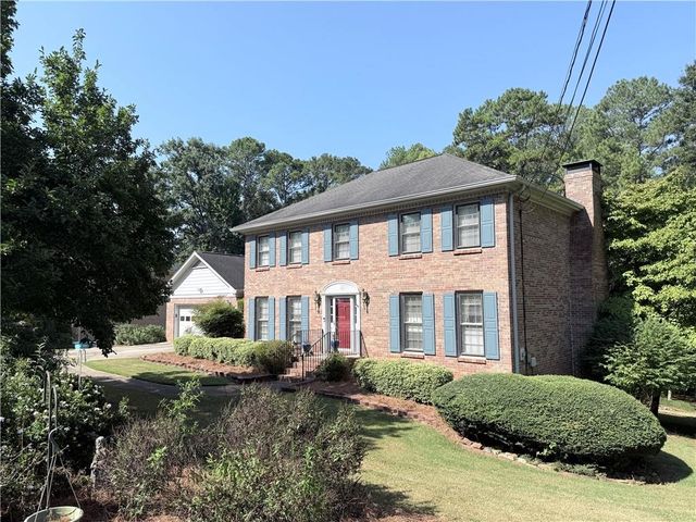1393 Crooked Tree Court SW, Lilburn, GA 30047