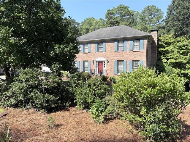 1393 Crooked Tree Court SW, Lilburn, GA 30047
