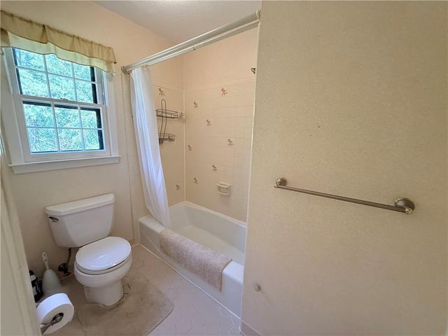 1393 Crooked Tree Court SW, Lilburn, GA 30047