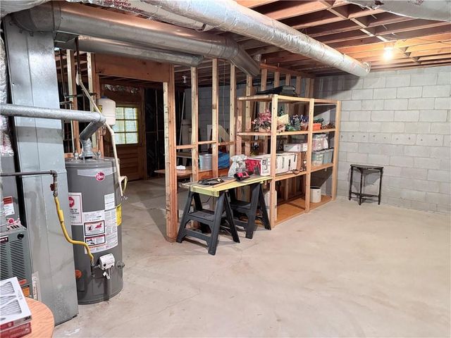 1393 Crooked Tree Court SW, Lilburn, GA 30047