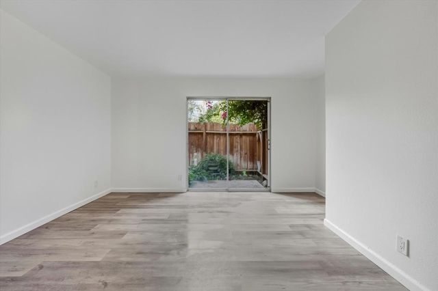 1470 S Camino Real, Palm Springs, CA 92264