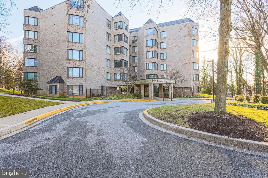 3041 FALLSTAFF RD #304D, Baltimore, MD 21209
