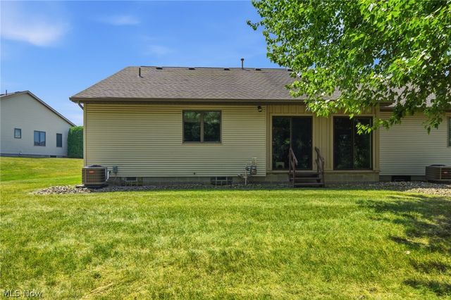 1451 Tripodi Circle, Niles, OH 44446