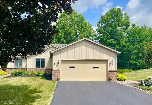 1451 Tripodi Circle, Niles, OH 44446