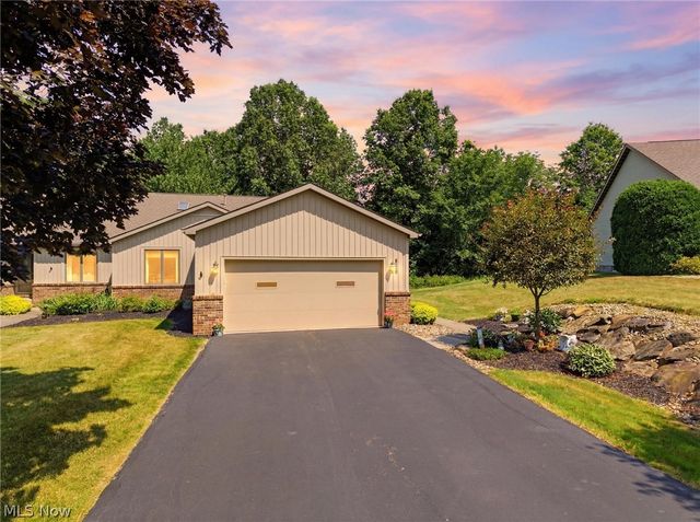 1451 Tripodi Circle, Niles, OH 44446