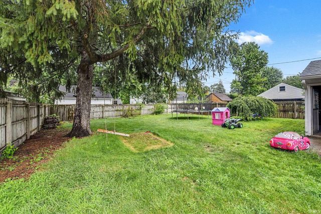 1819 McKinley Avenue, South Bend, IN 46617
