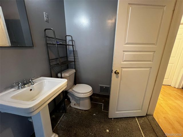 5180 Webb Street, Detroit, MI 48204