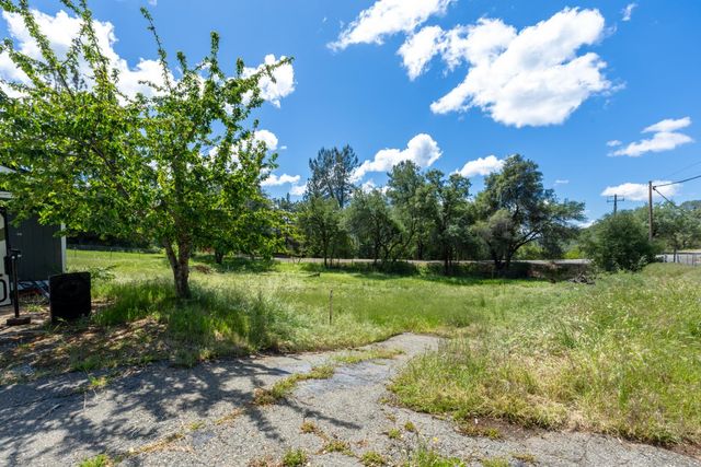 3621 Paydirt Dr, Placerville, CA 95667
