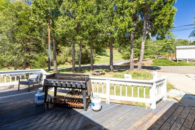 3621 Paydirt Dr, Placerville, CA 95667