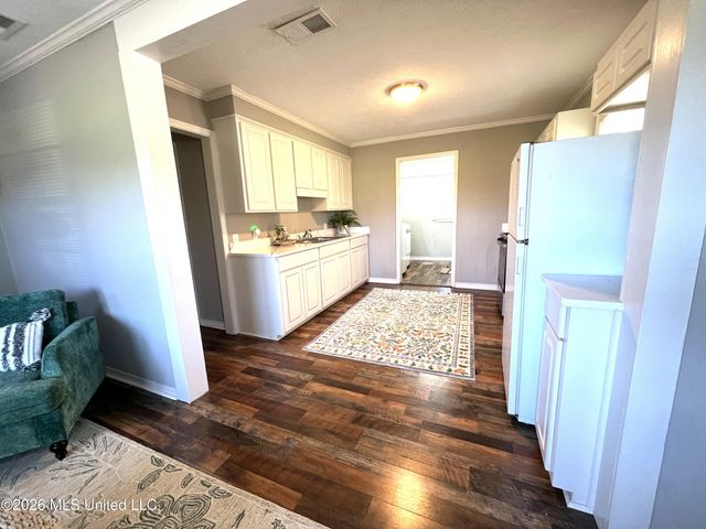 109 Valentour Road, Pearl, MS 39208