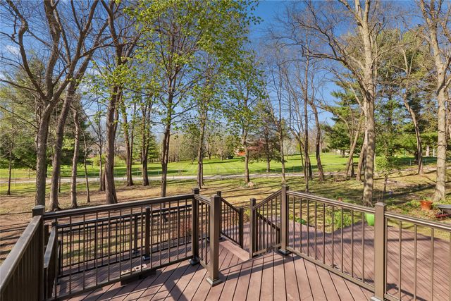 6080 NE 9th Street, Des Moines, IA 50313